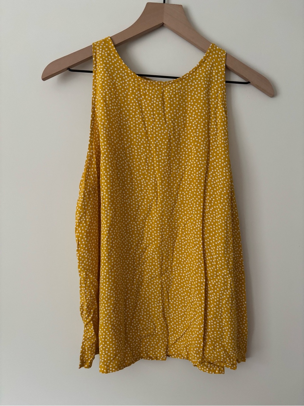 Old Navy Large Mustard Yellow Polka Dot Sleeveless Camisole Tank Top Shirt